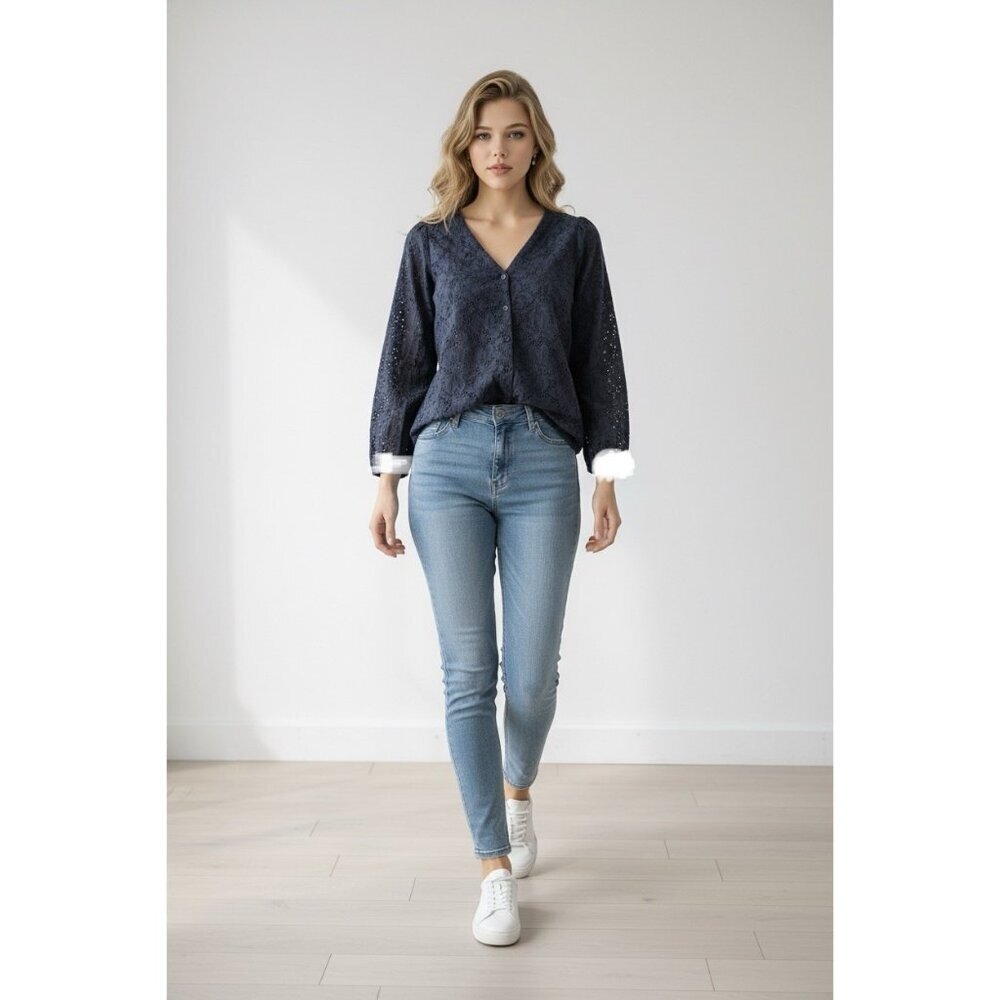 MARINE LAYER Eyelete‎ Peasant Colette Bell Sleeve Blouse
